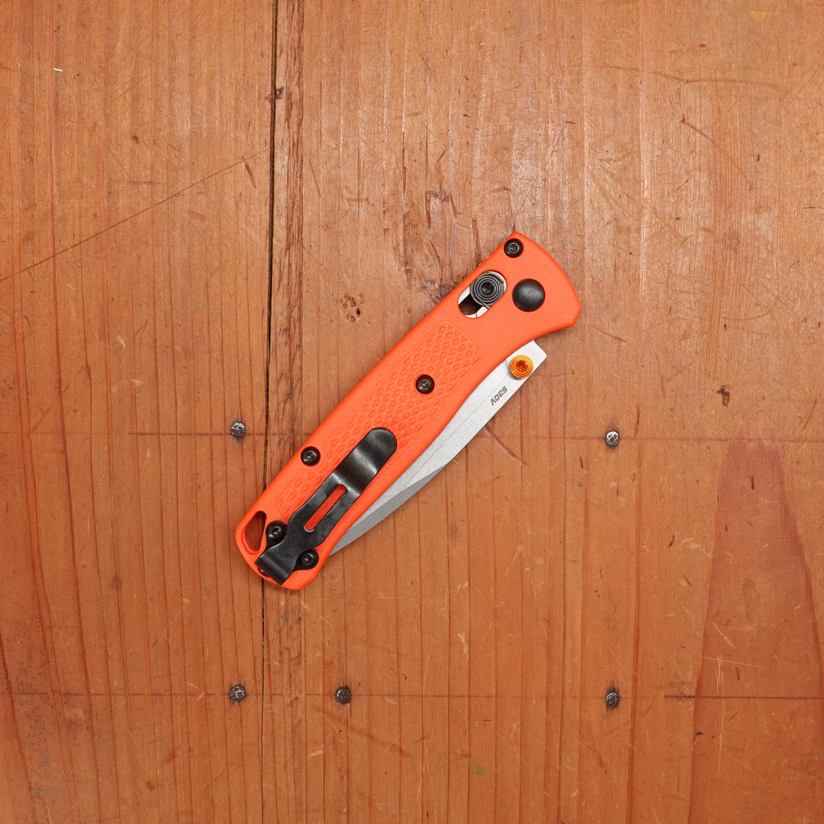 Benchmade 533 Mini Bugout Drop Point CPM-S30V AXIS Lock Orange Grivory Handle