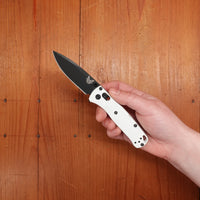 Benchmade 533BK-1 Mini Bugout Drop Point CPM-S30V AXIS Lock White Grivory Handle