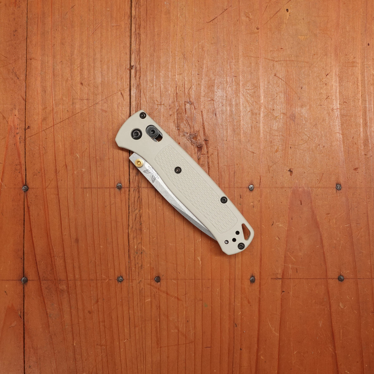 Benchmade 535-12 Bugout Drop Point CPM-S30V AXIS Lock Tan Grivory Handle