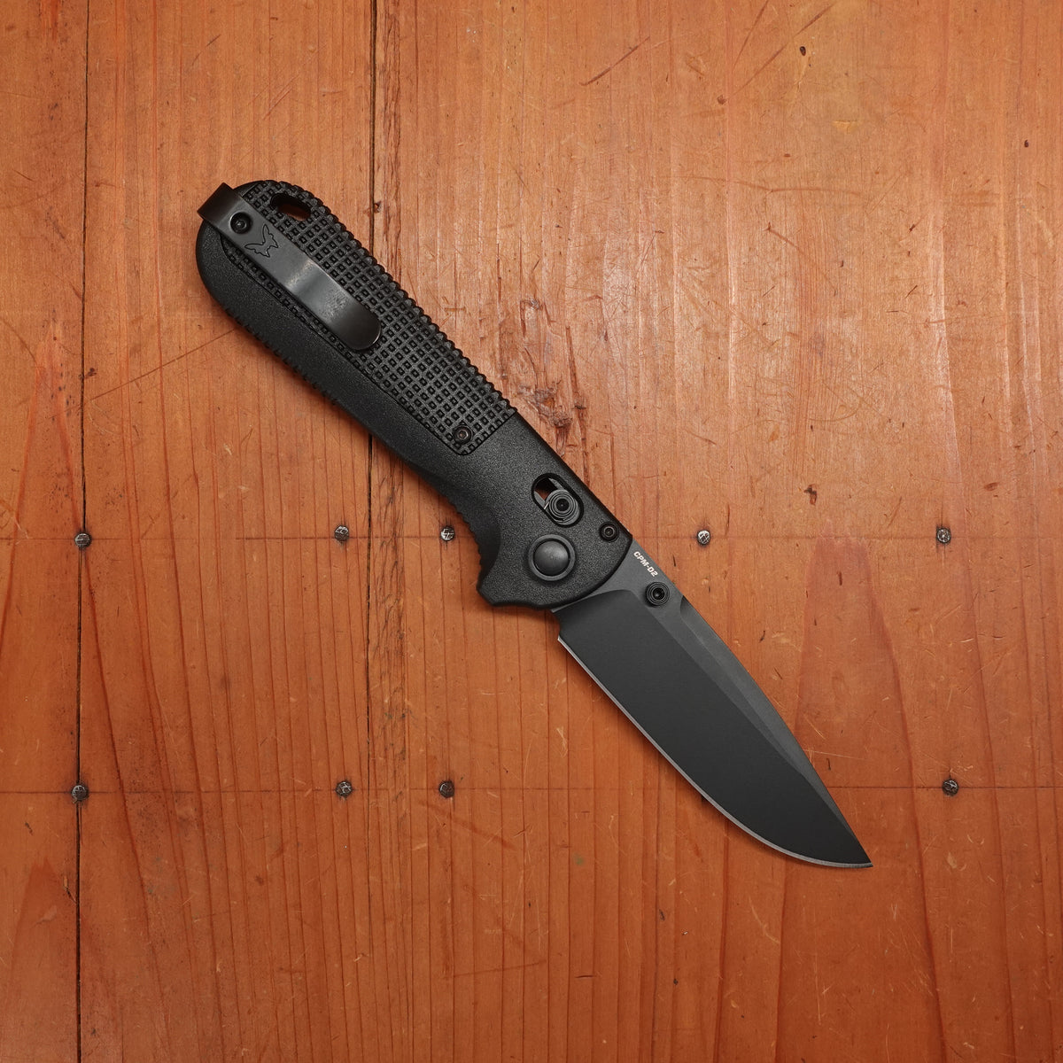 Benchmade 430BK-02 Redoubt Drop Point CPM-D2 AXIS Lock Black Grivory and Grip Handle