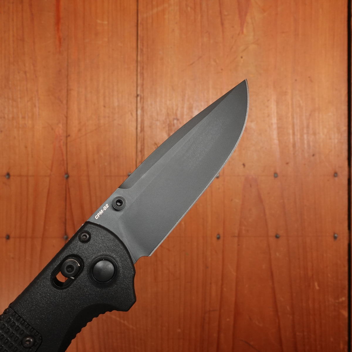 Benchmade 430BK-02 Redoubt Drop Point CPM-D2 AXIS Lock Black Grivory and Grip Handle