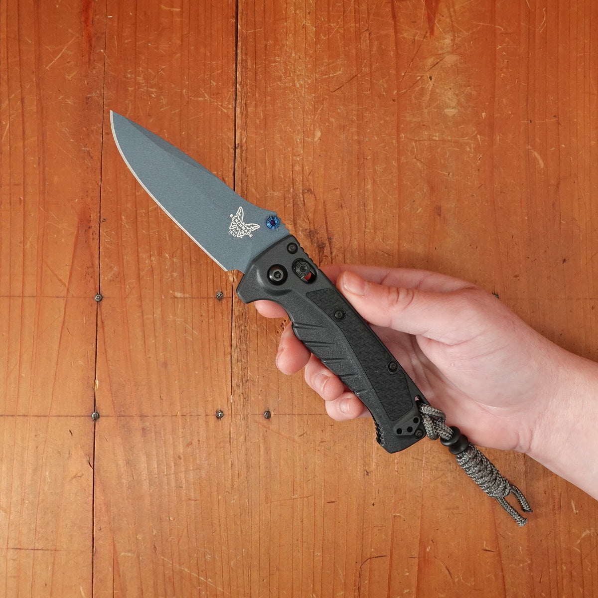 Benchmade 18065BT-01 Mini Adira Drop Point MagnaCut® Tempest Gray Grivory Handle