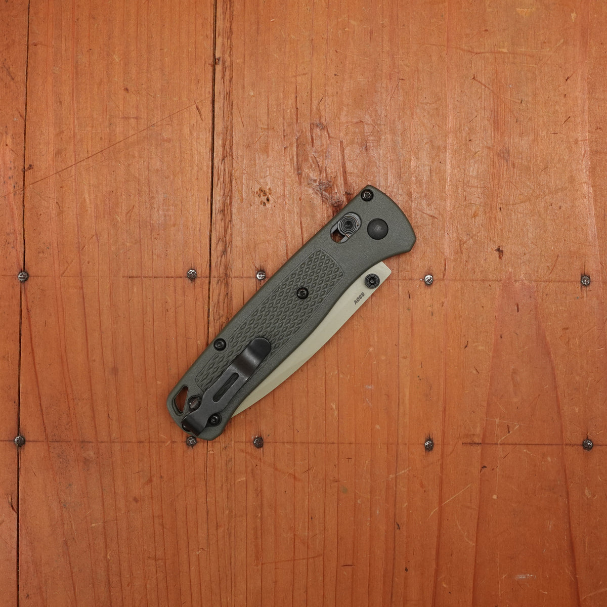 Benchmade 535TN-11 Bugout Drop Point CPM-S30V AXIS Lock Dark Olive Grivory Handle