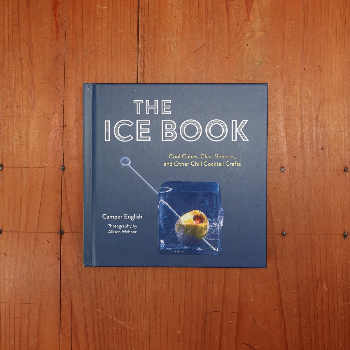 The Ice Book - Camper English