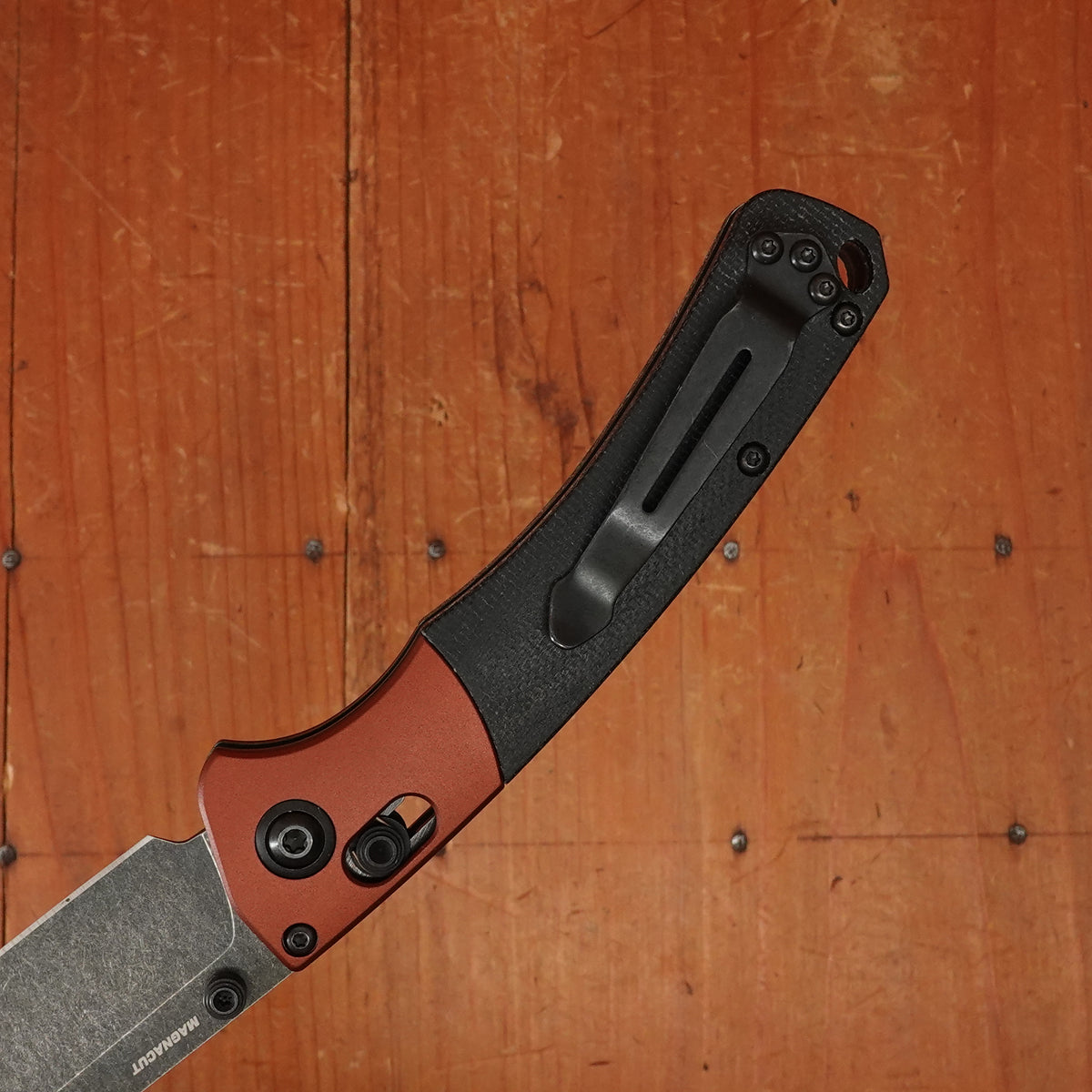 Benchmade 15085BK-04 Mini Crooked River Clip Point MagnaCut Burnt Copper Black Micarta