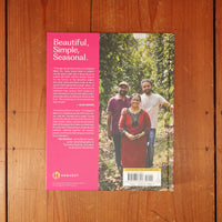 The Diaspora Spice Co. Cookbook: Seasonal Home Cooking from South Asia's Best Spice Farms - Sana Javeri Kadri, Asha Loupy