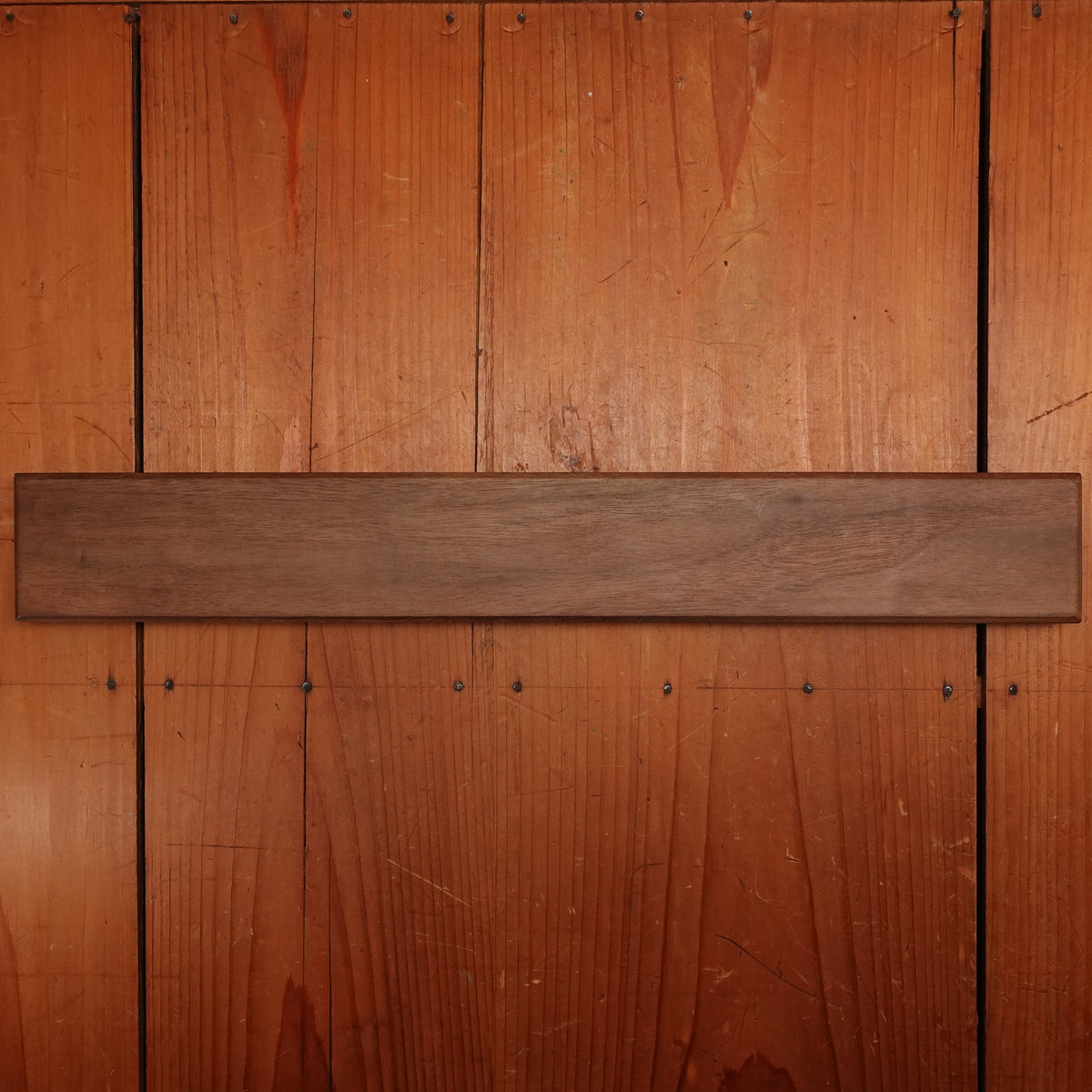 Jones Timber Collection 16" Walnut Knife Bar