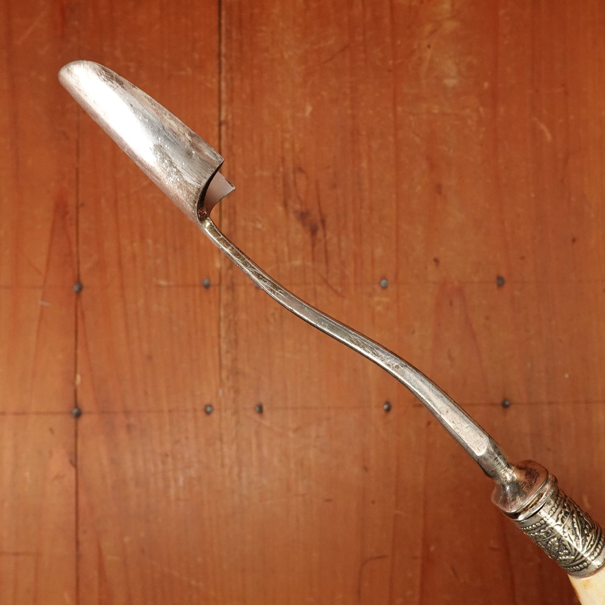 Meriden Brittania Co Cheese Scoop Silverplated Carbon Steel Stag 1852-1898