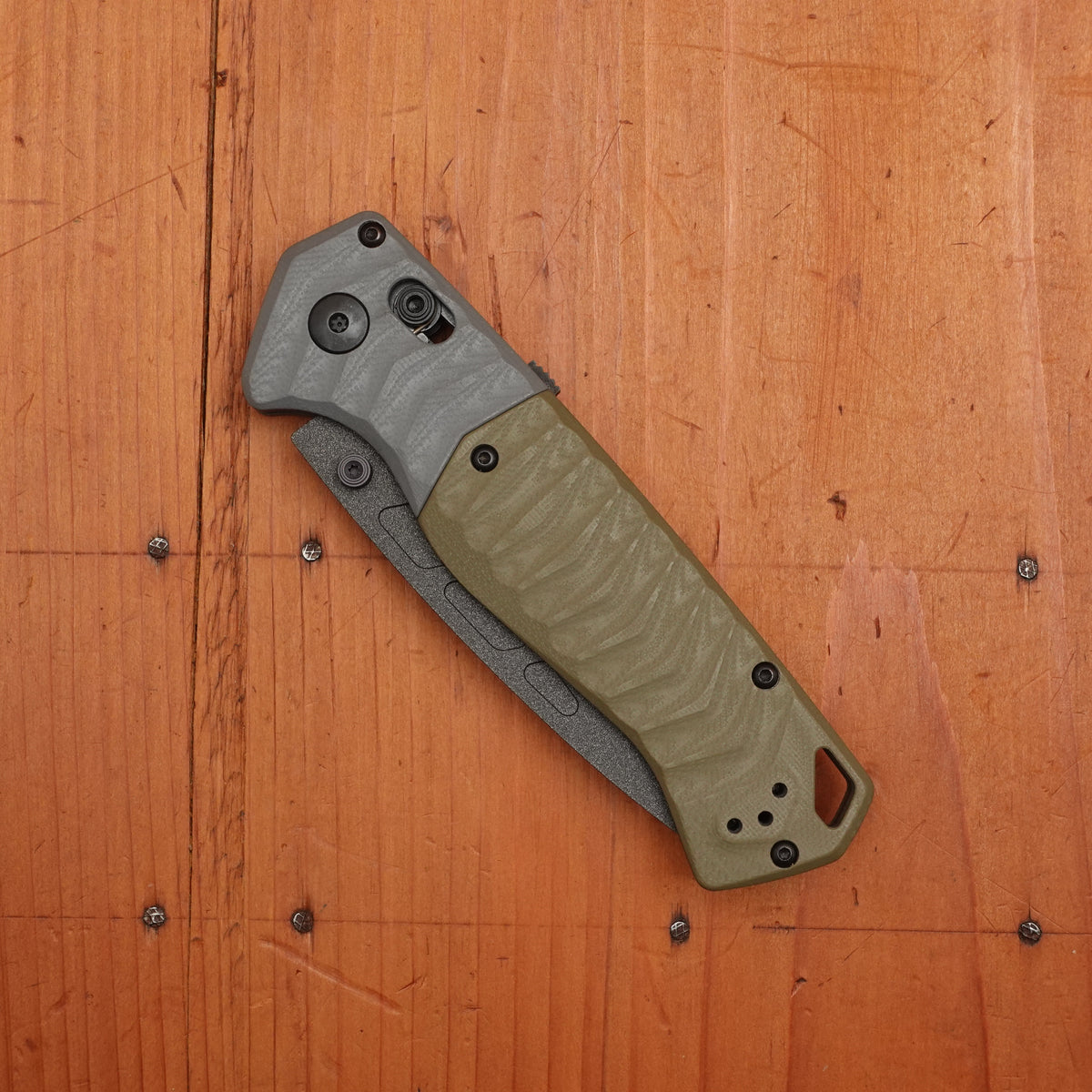 Benchmade 593BK PSK Drop Point MagnaCut AXIS Assist Gray & OD Green Handle