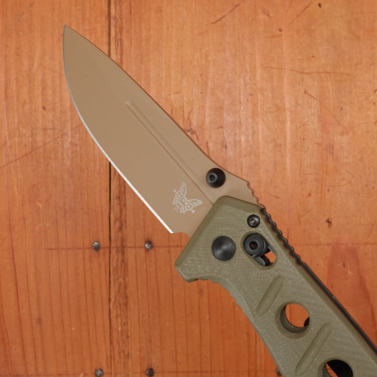 Benchmade 273FE-2 Mini Adamas Drop Point CPM-Cruwear AXIS Lock G10 Olive Drab Handle