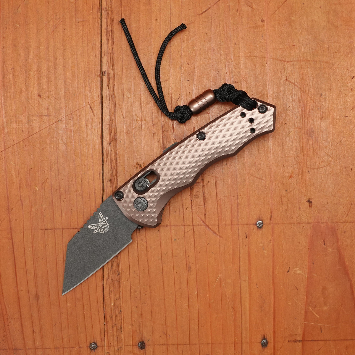 Benchmade 2950BK-1 Partial Immunity Wharncliffe CPM-M4 Auto AXIS Lock Burnt Bronze Handle