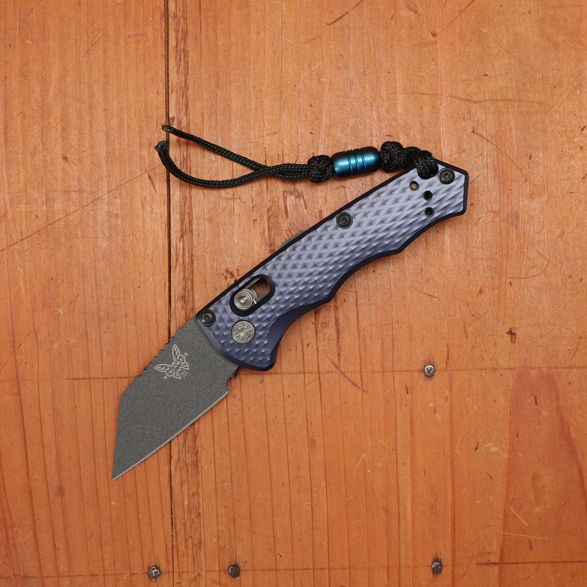 Benchmade 2950BK Partial Immunity Wharncliffe CPM-M4 Auto AXIS Lock Crater Blue Handle