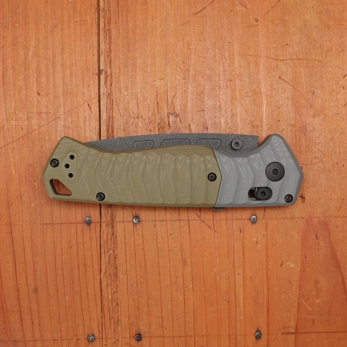 Benchmade 593BK PSK Drop Point MagnaCut AXIS Assist Gray & OD Green Handle