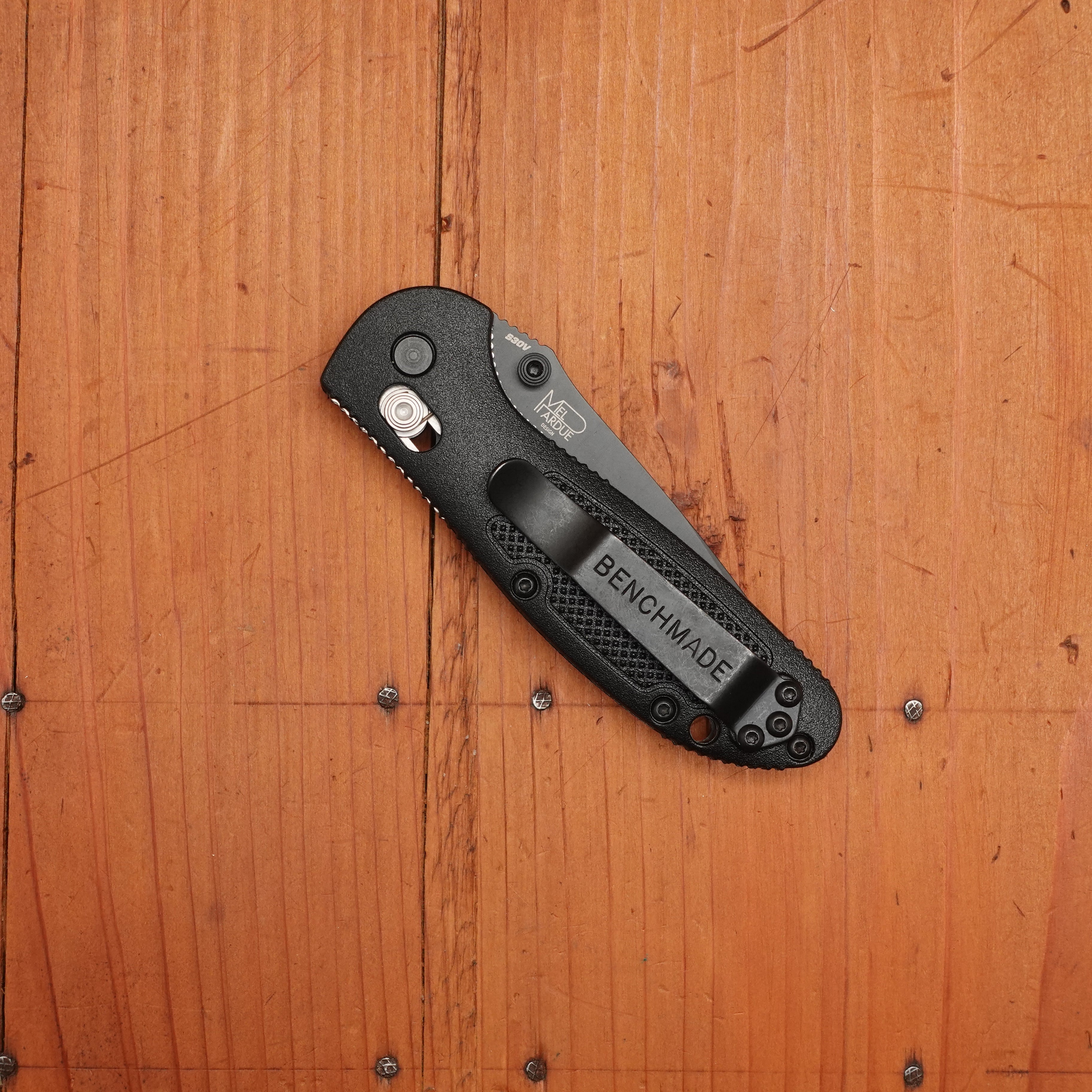 Benchmade 556SBK-S30V Mini Griptilian Serrated Drop Point CPM-S30V