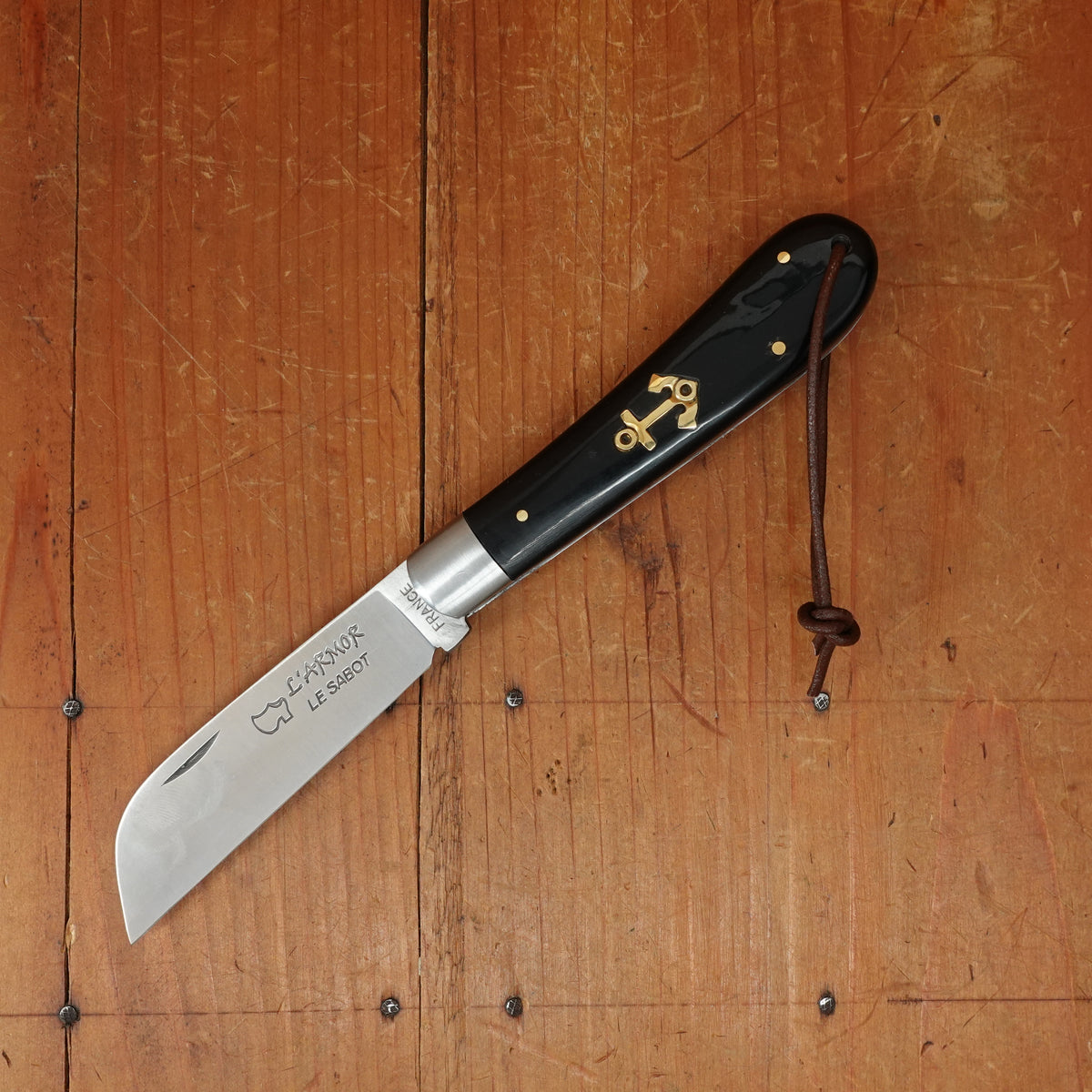 Au Sabot Armor / London Sailor 10.5cm Pocket Knife Sheepsfoot Stainless Horn Handle with Brass Anchor