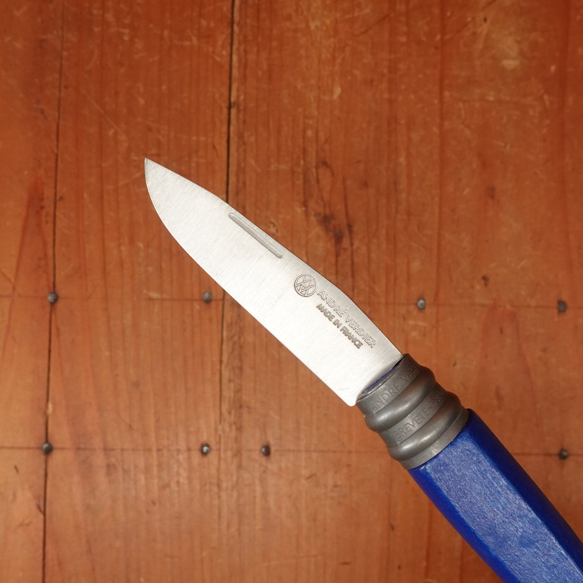 André Verdier L'Alpage 7.5 cm Stainless Steel Folding Knife Varnished Blue Beech Handle