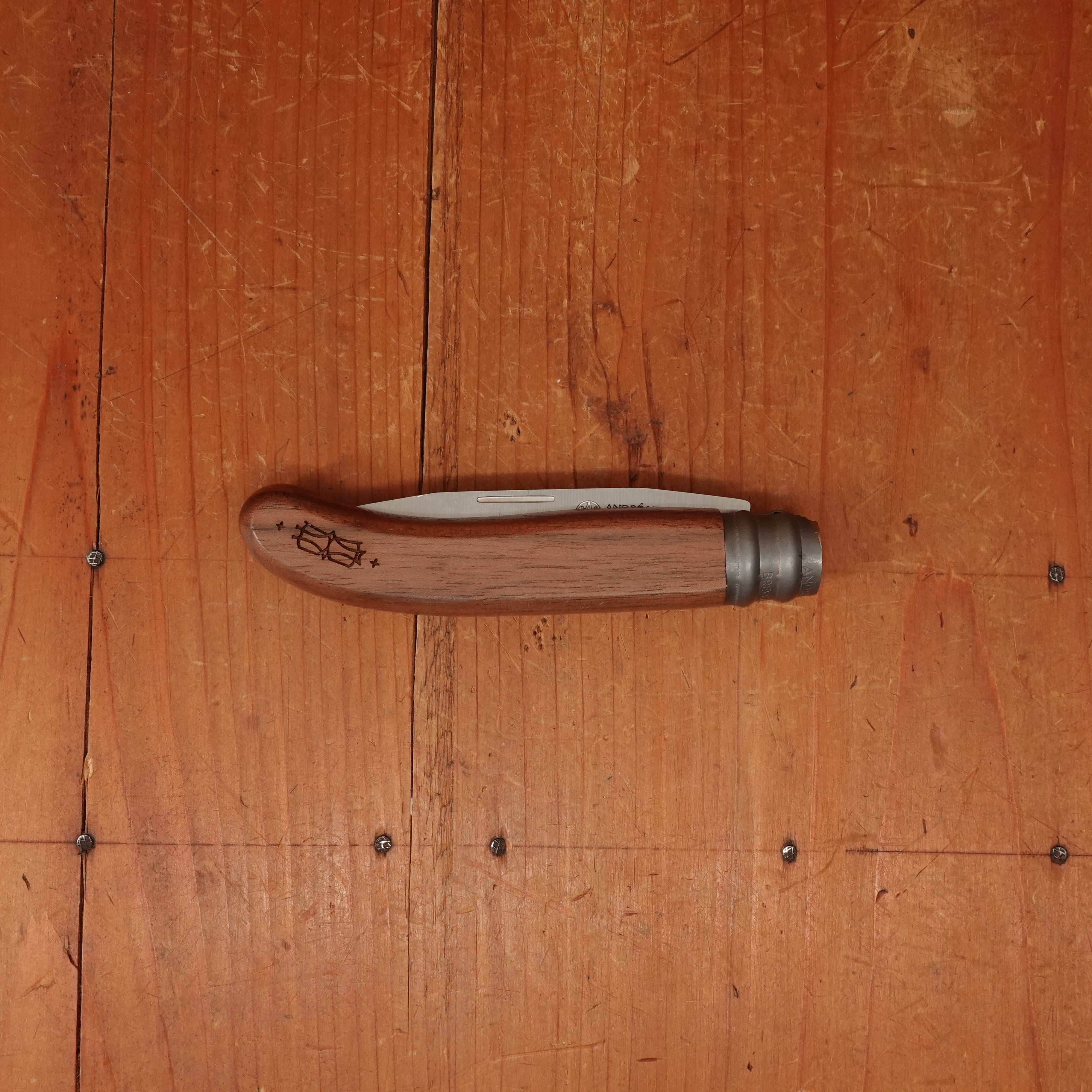 André Verdier L'Alpage 8.5 cm Stainless Steel Folding Knife Walnut