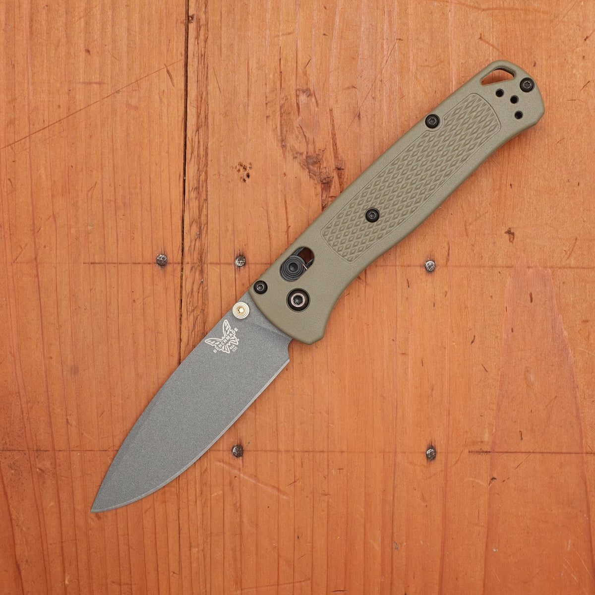 Benchmade 535GRY-1 Bugout Drop Point CPM-S30V AXIS Lock Ranger Green Grivory Handle