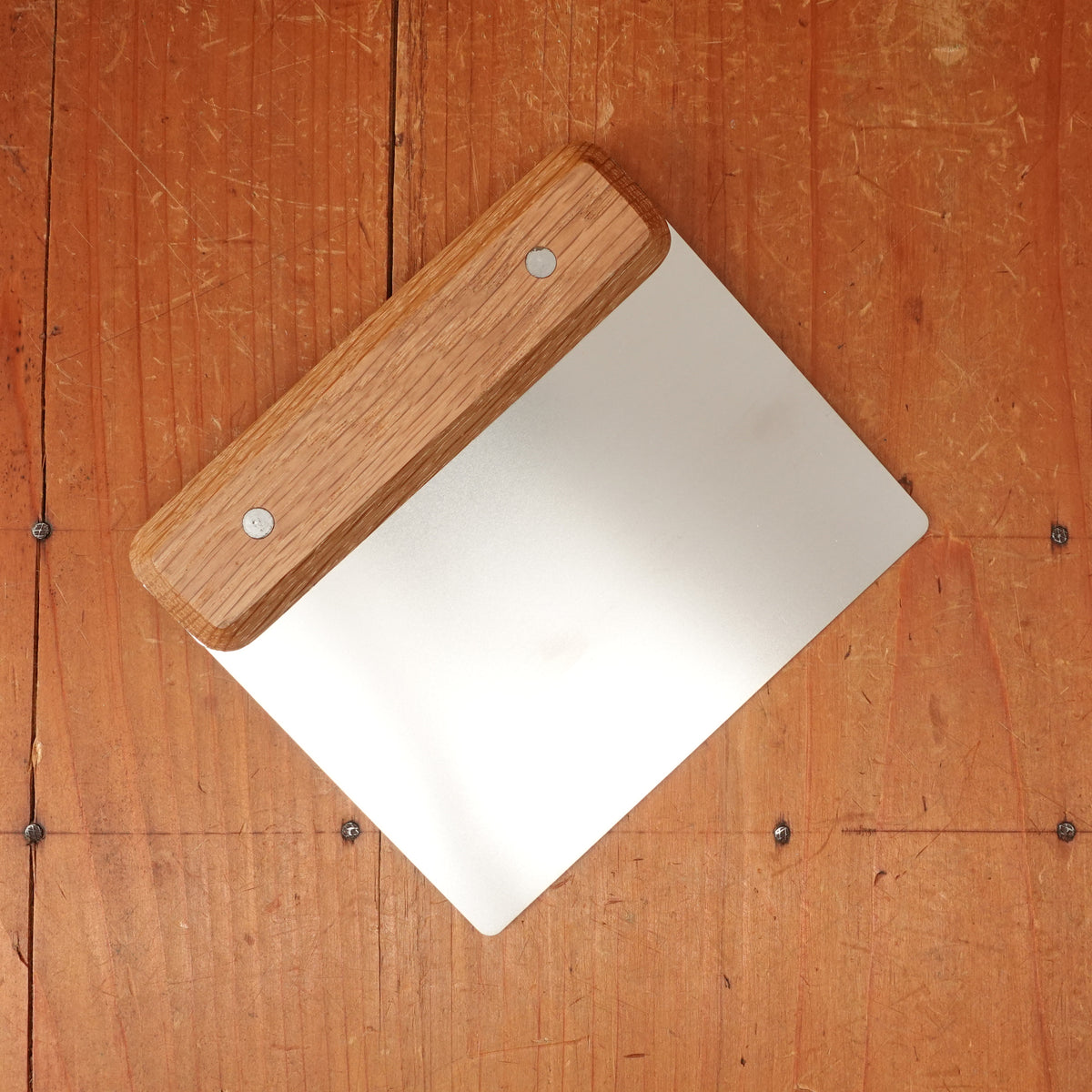 Gestura Flexi Bench Scraper Oak Handle – Bernal Cutlery