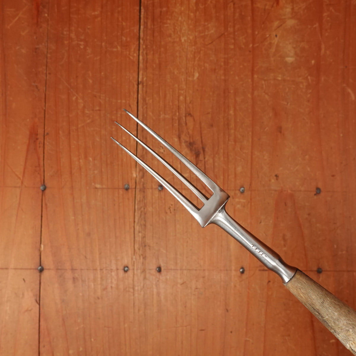 John Wigfall & Co Table Knife Set "Goffed" Carbon Steel & Turned Horn Sheffield 1870s-1880s