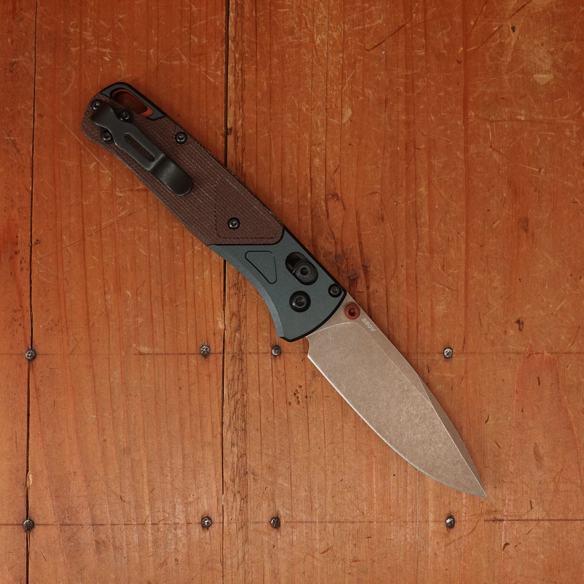 Benchmade 535FE-2602 Bugout Drop Point CPM-S90V AXIS Lock Brown Canvas Micarta and Taiga Green Anodized Aluminum Handle