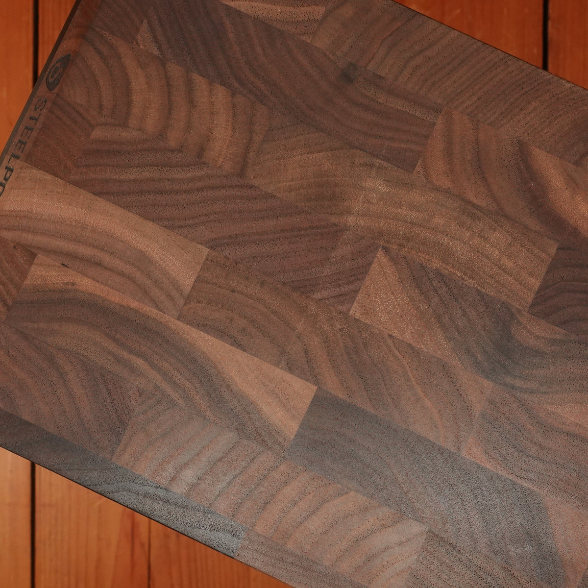 SteelCore End-Grain Walnut Board 9x6"