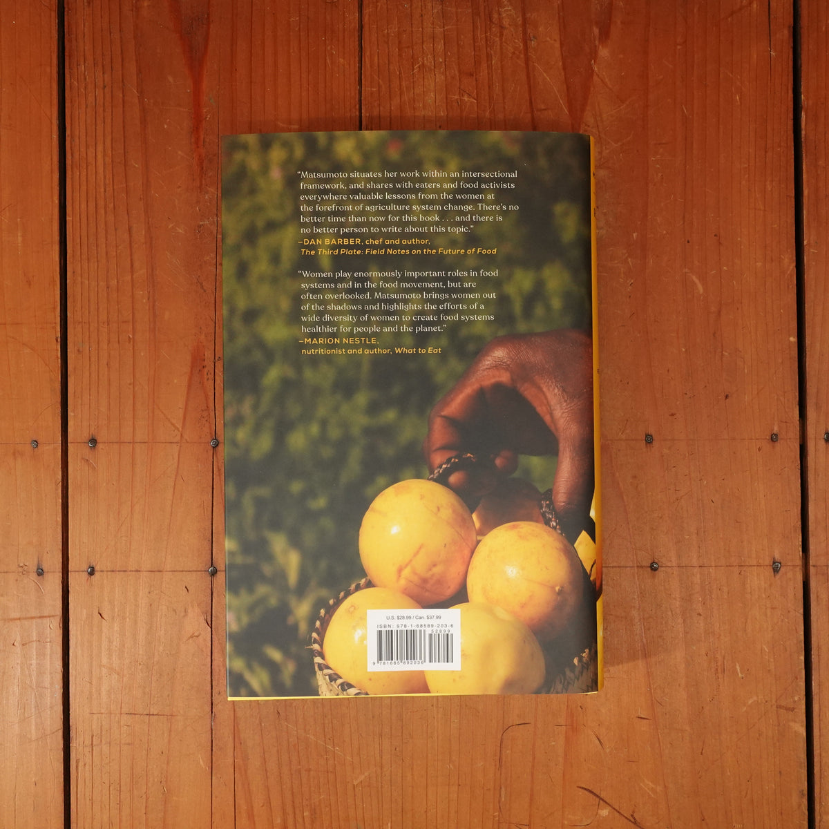 Reaping What She Sows: How Women Are Rebuilding Our Broken Food System - Nancy Matsumoto