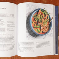 Cooking Thai - Heritage and Modern Recipes from My Kitchen Notebooks - Pim Techamuanvivit