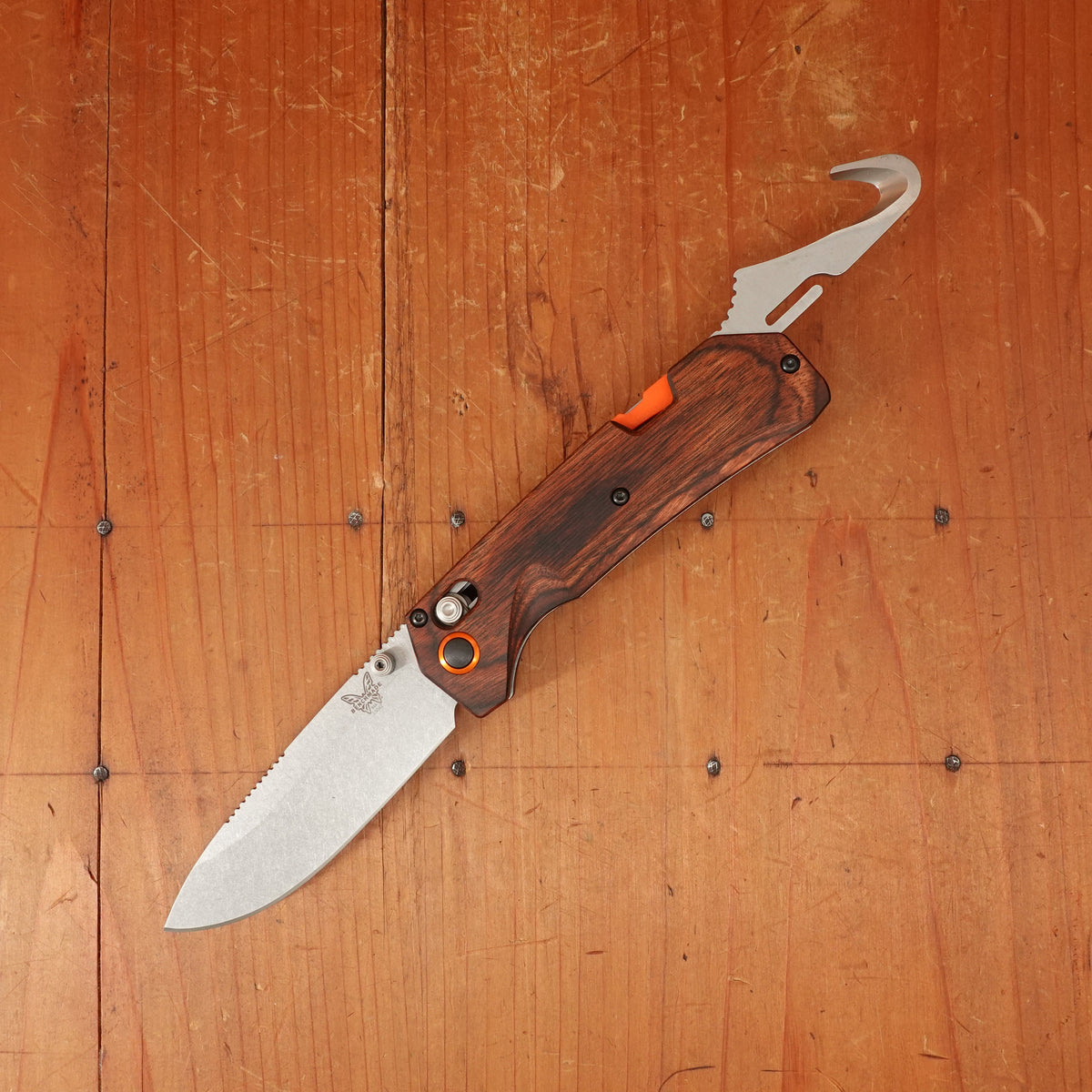 Benchmade 15062 Grizzly Creek Drop-point S30V Stainless Steel Stabilized Wood