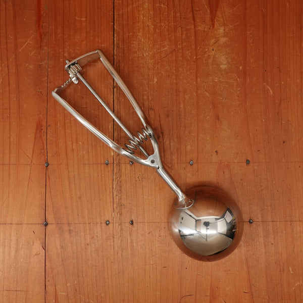 Stainless Steel Spring-Loaded Ice Cream Scoop