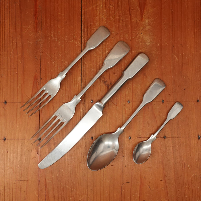 W Wright Old English Fiddle Stainless Yorkshire Rose Tumbled Finish Table Set - 5 Pieces