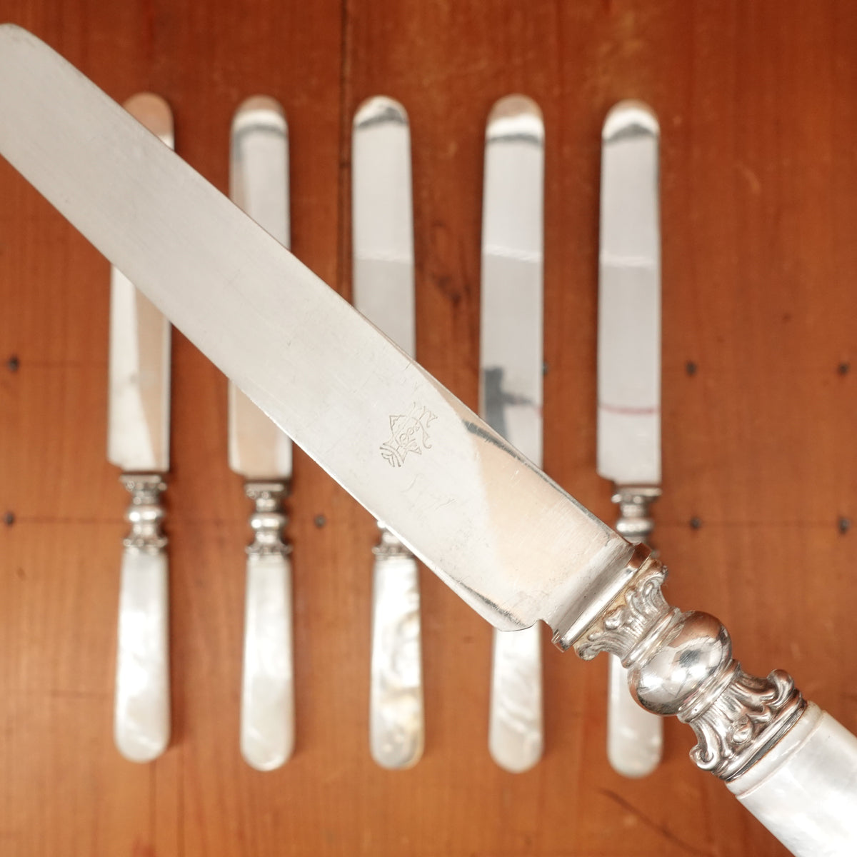 Dunham Carrigan & Hayden SF 6 Table Knives Silver Plated Carbon Steel Sterling Silver MOP USA ~1900-1915