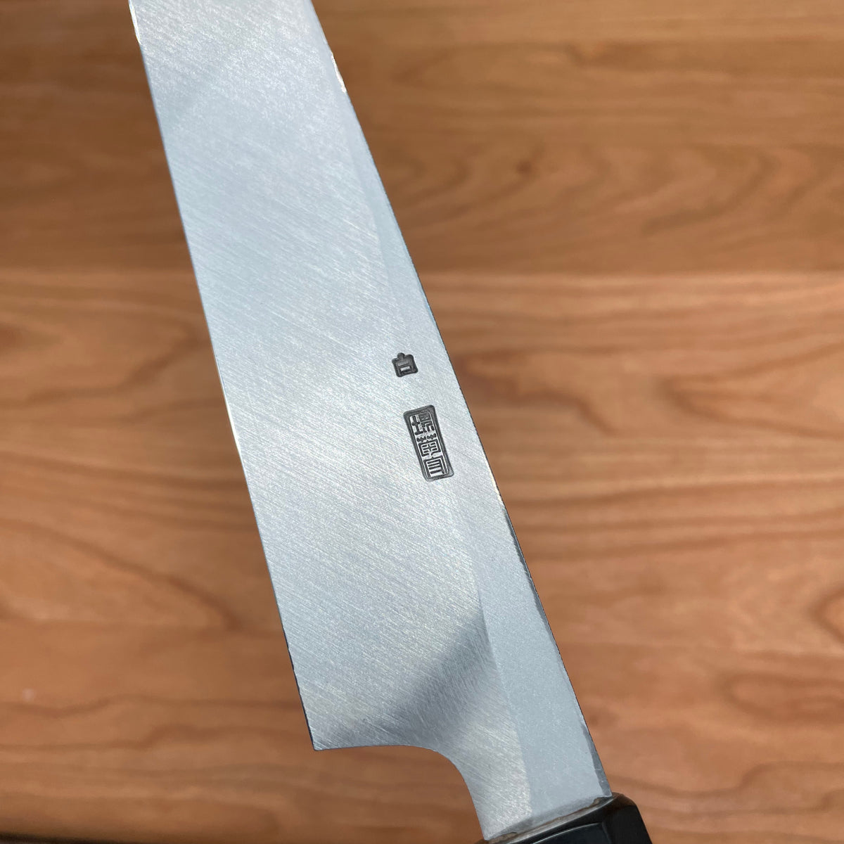 Sakai Kikumori Kikuzuki Kuro 240mm Yanagi Shirogami 2 with Saya