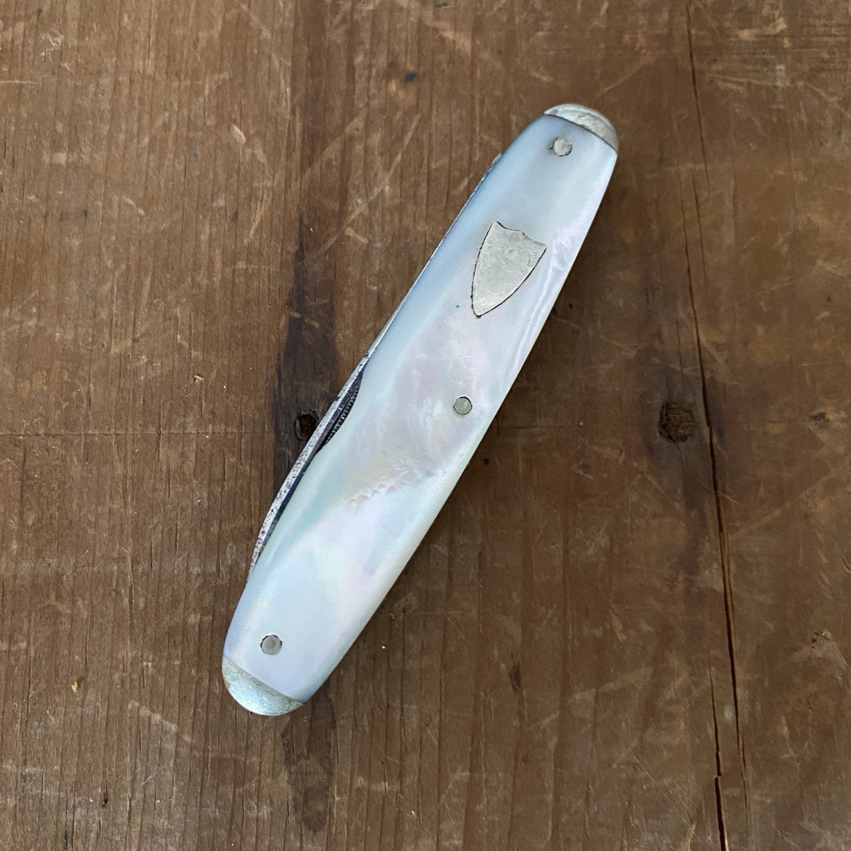 Wester Bros 2 7/8" Whittler Mother Of Pearl Crocus Polish 1904-67