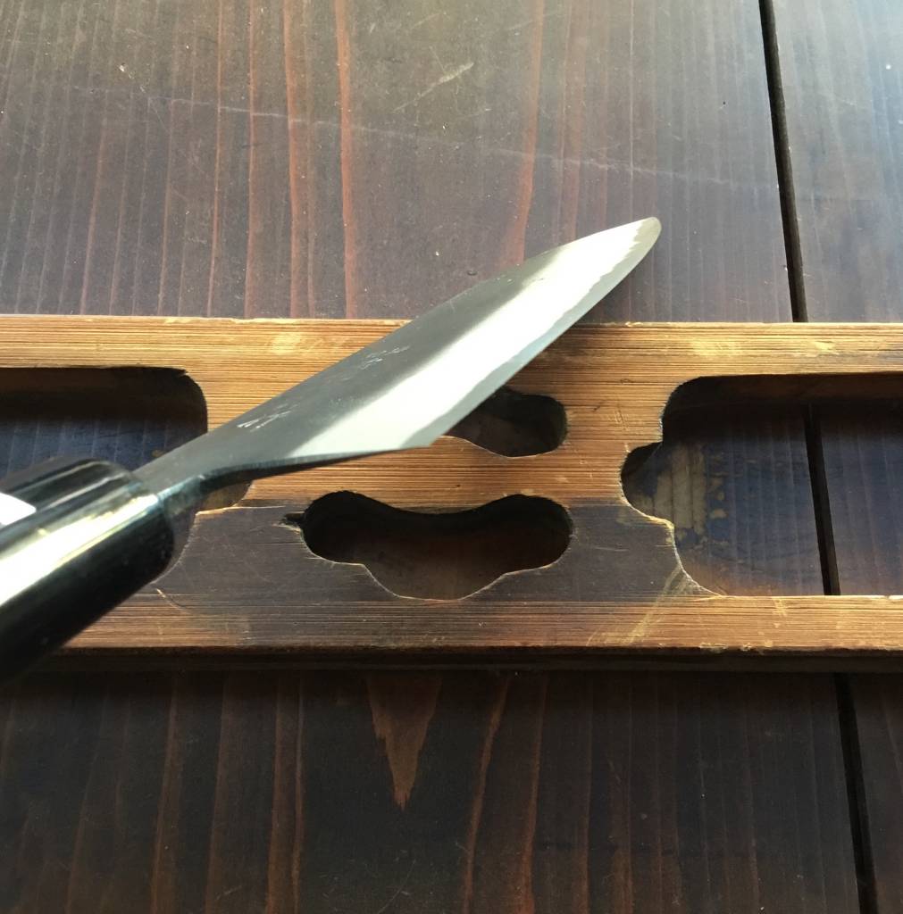 Tojiro 165mm Wa-Santoku Shirogami Kurouchi