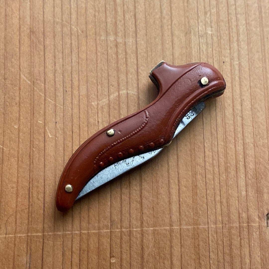 A W Wadsworth 1 7/8” Figural Shoe Knife 1920’s? Brown
