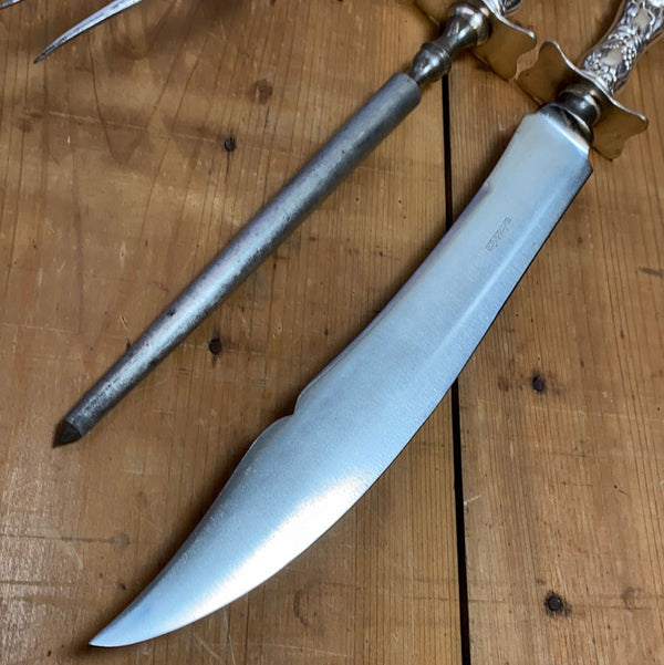 R Wallace & Sons 3 Pc Carving Set Silverplate Grapes & Floral Design 1871-1955