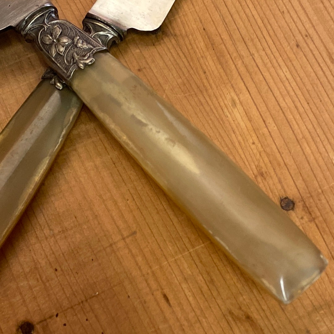 Au Kabile Table Knives Art Nouveau Carbon Steel & Horn France set of 4