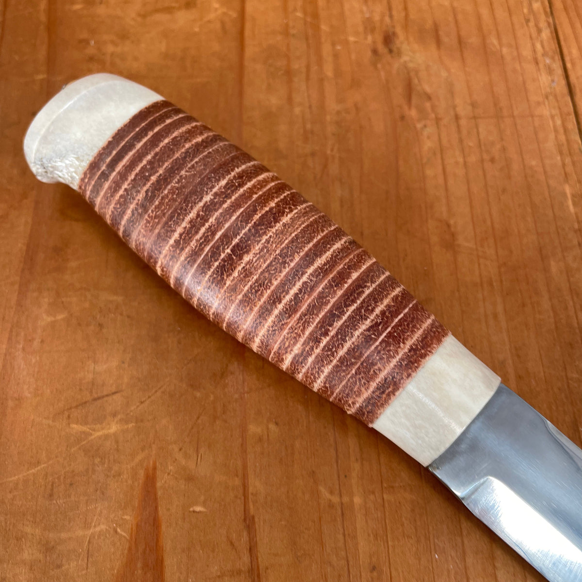 S. & S. Helle Holmedal Norway New Old Stock 112mm Knife - Laminated Carbon Steel