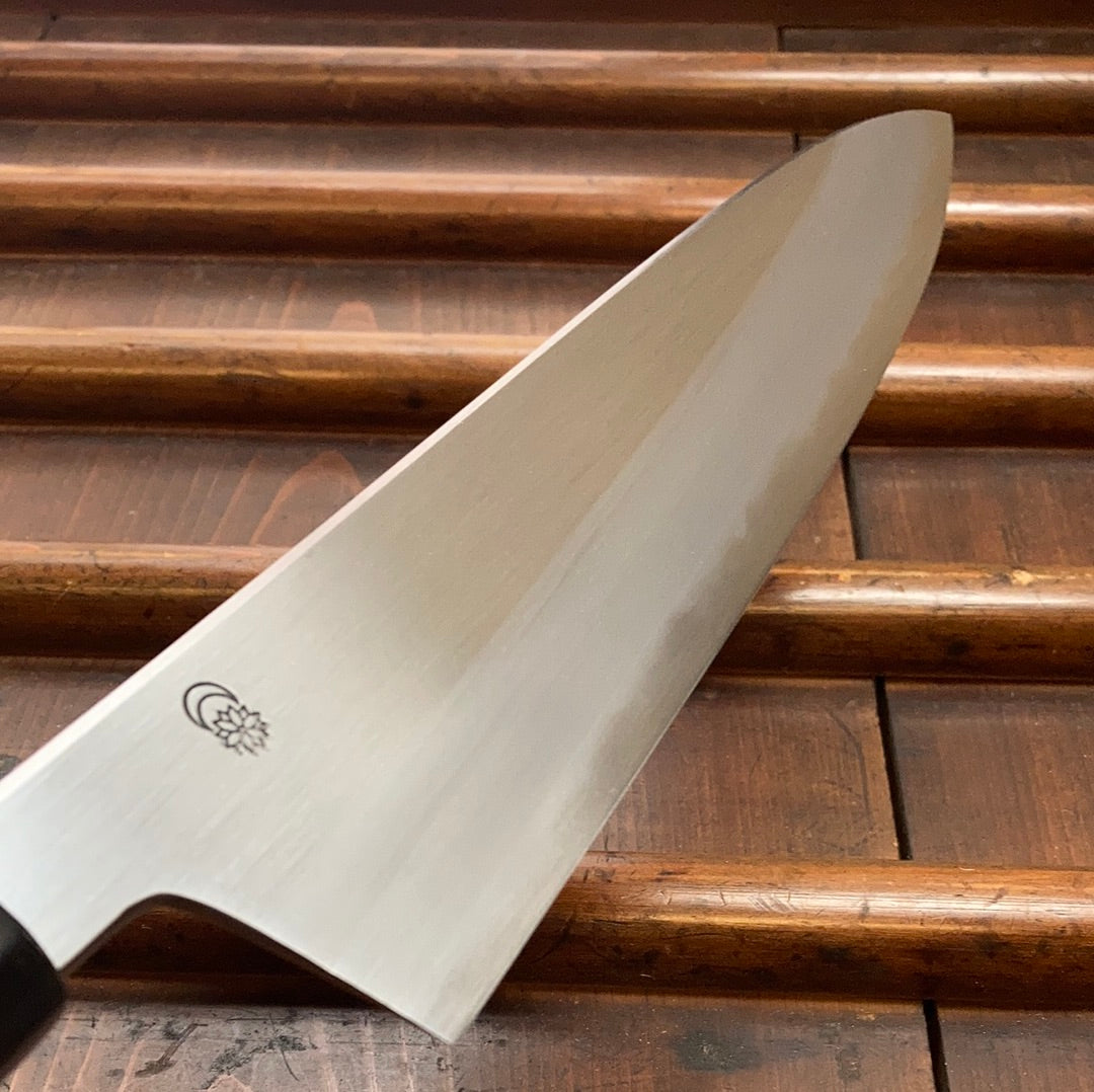 Sakai Kikumori Kikuzuki Kasumi 240mm Gyuto Shirogami 2 with Saya