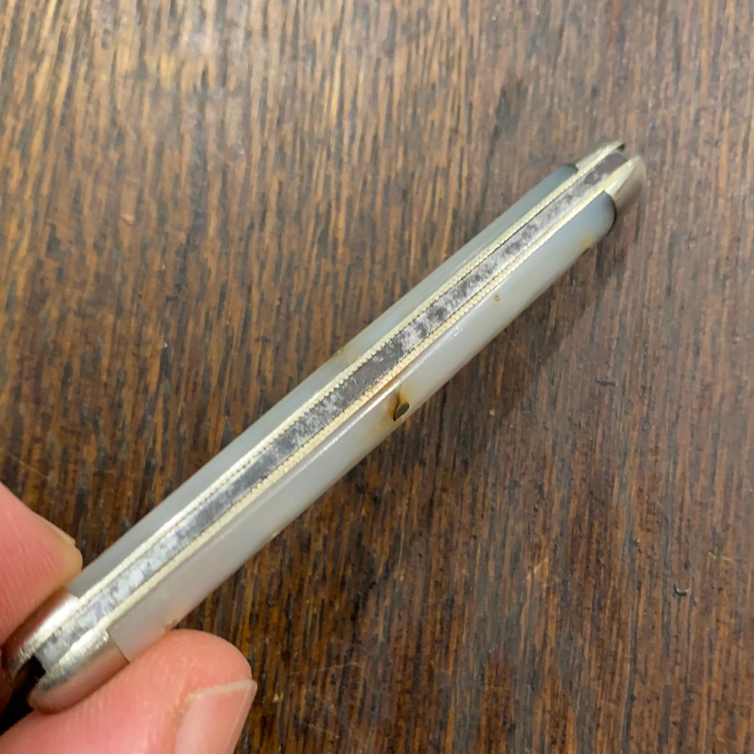 T Hessenbruch & Co 2 7/8" Pen Knife Pearl Philadelphia 1873-1906