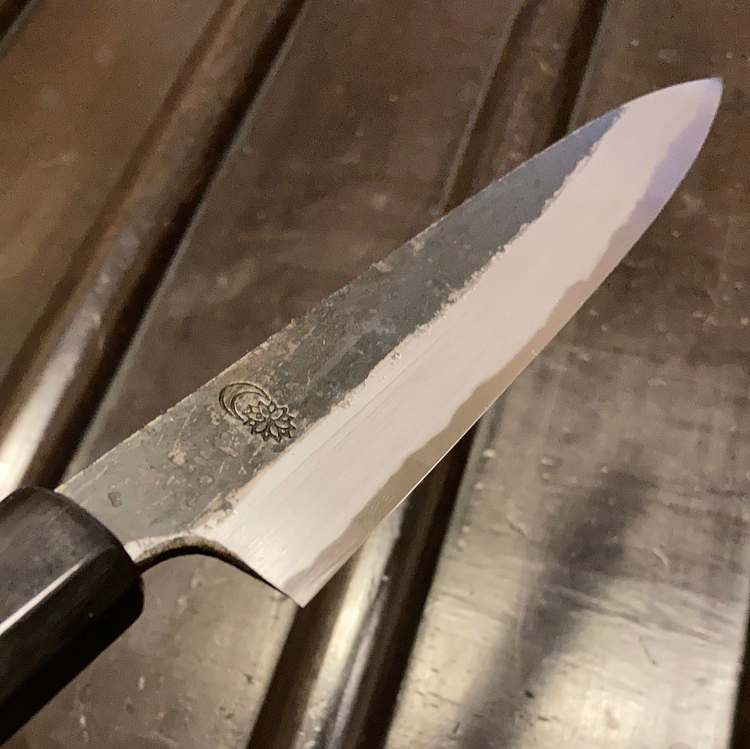 Sakai Kikumori Kikuzuki Kuro 150mm Petty Shirogami 2