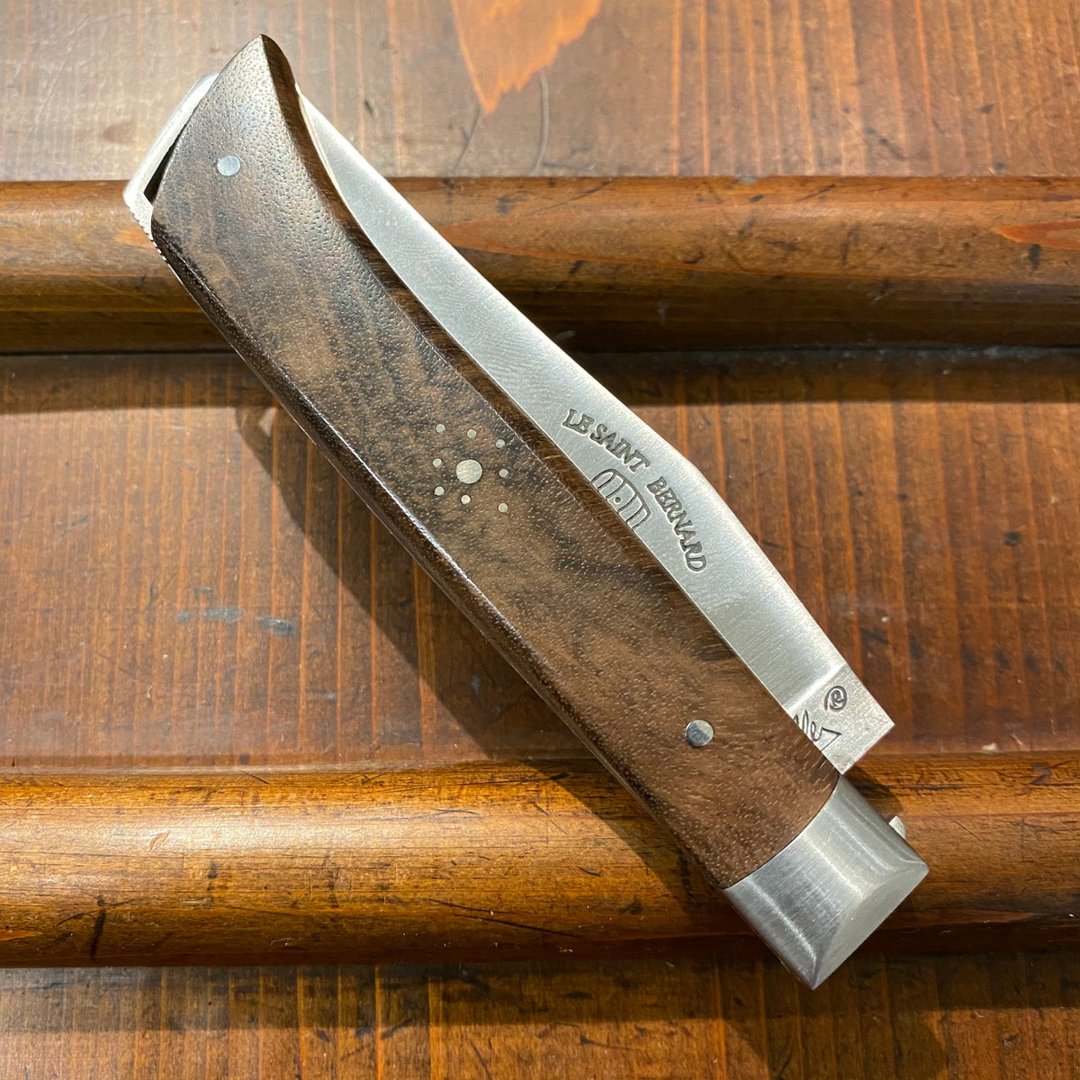 Fontenille Pataud Saint Bernard 11cm Pocket Knife Walnut Lockback
