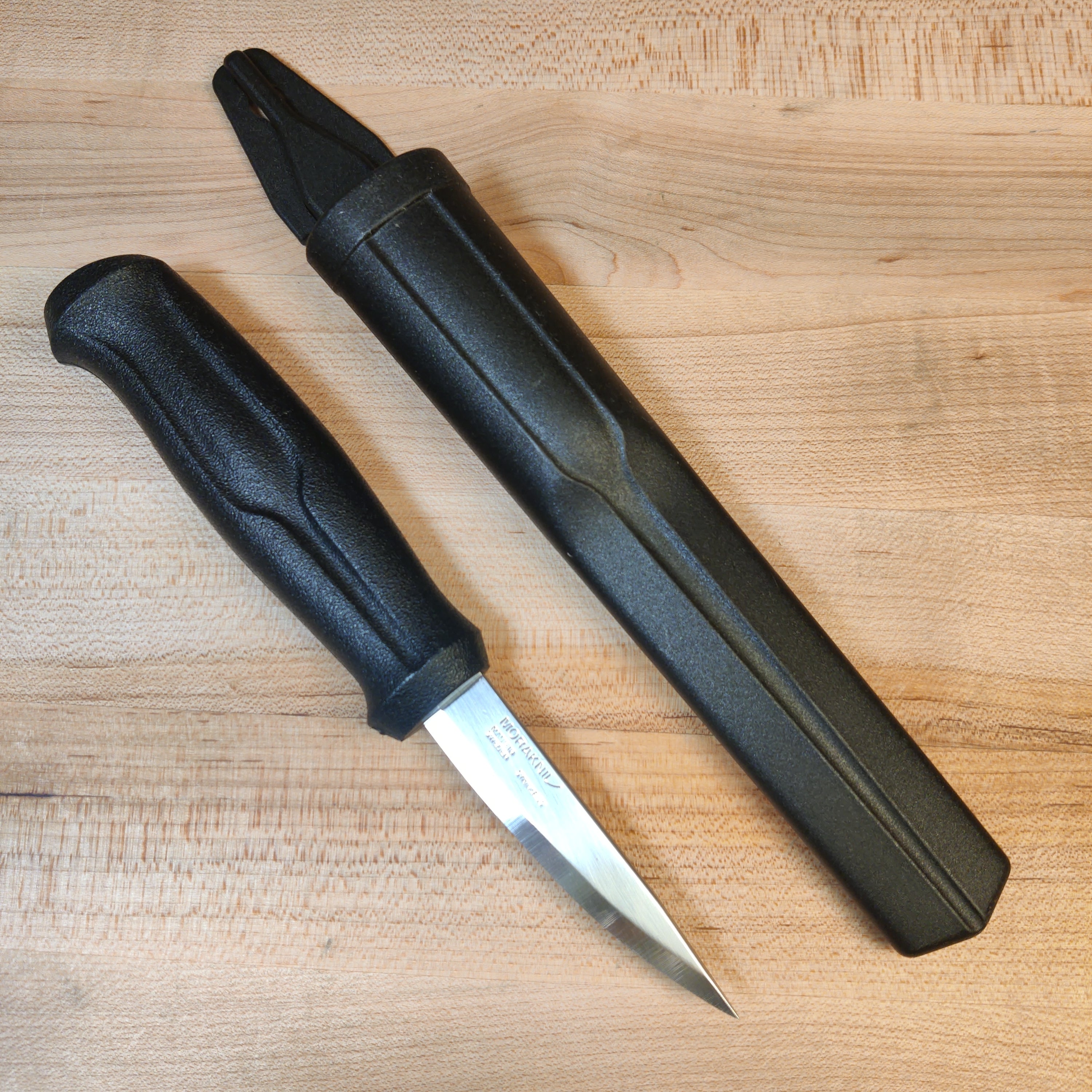 Morakniv Bushcraft Survival Black Blade – Bernal Cutlery