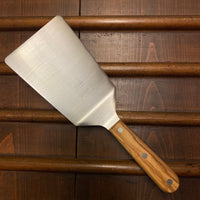 Due Buoi Wide Spatula - Olive