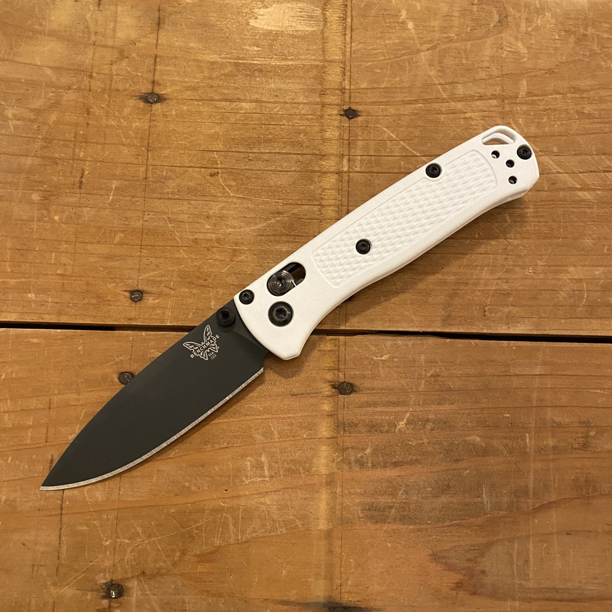 Benchmade Mini Bugout White Pocket Knife 533BK-1 AXIS Lock