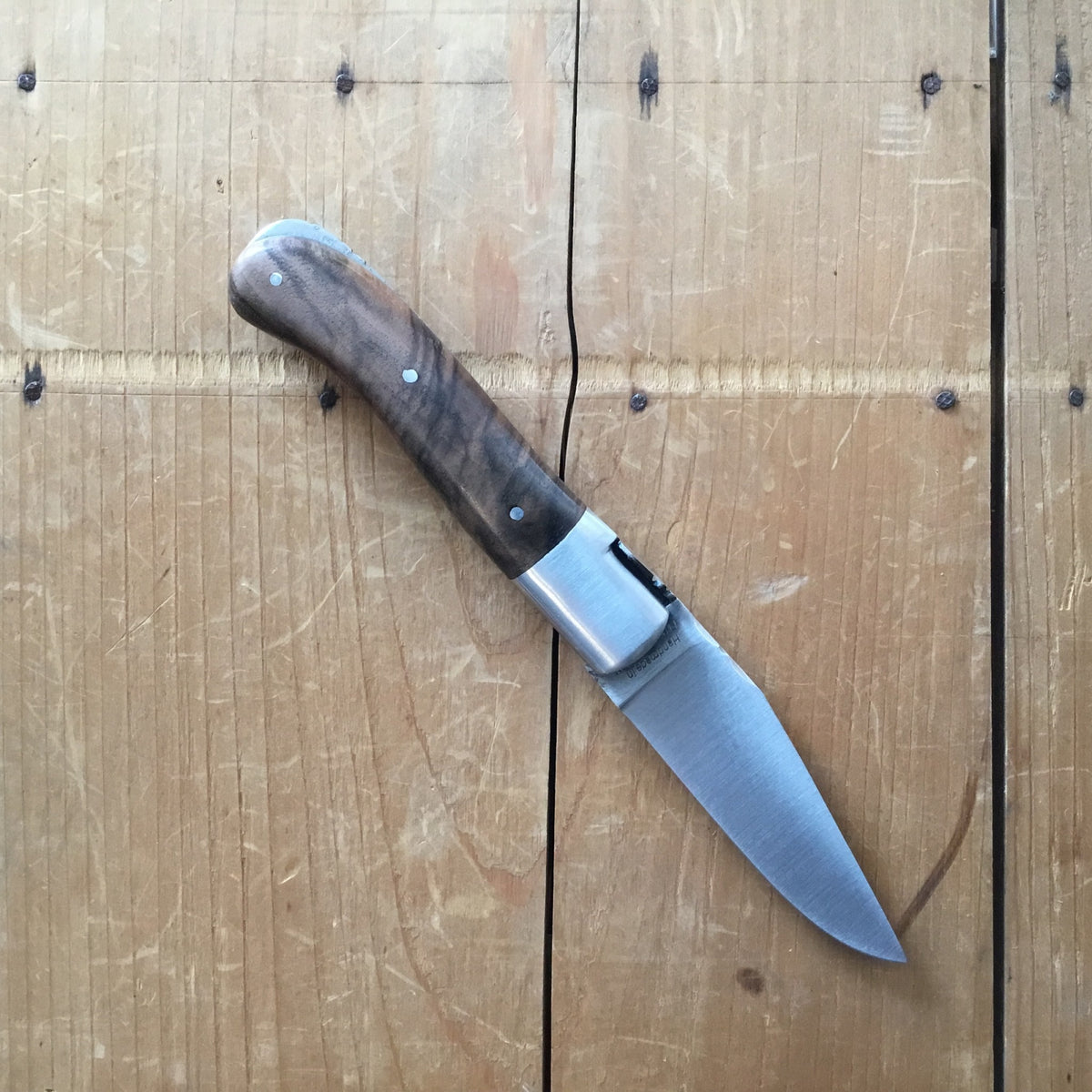 Fontenille Pataud Laguiole Gentleman 10.5cm Pocket Knife Walnut Lockback