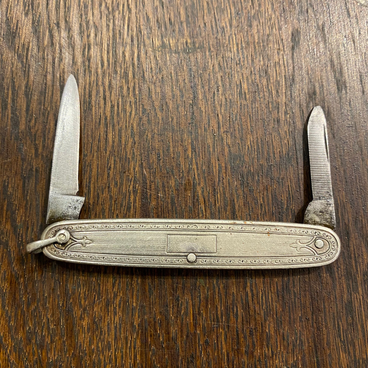 LF&C  3” Pen Carbon Blade Silverplate Scales 1912-1950