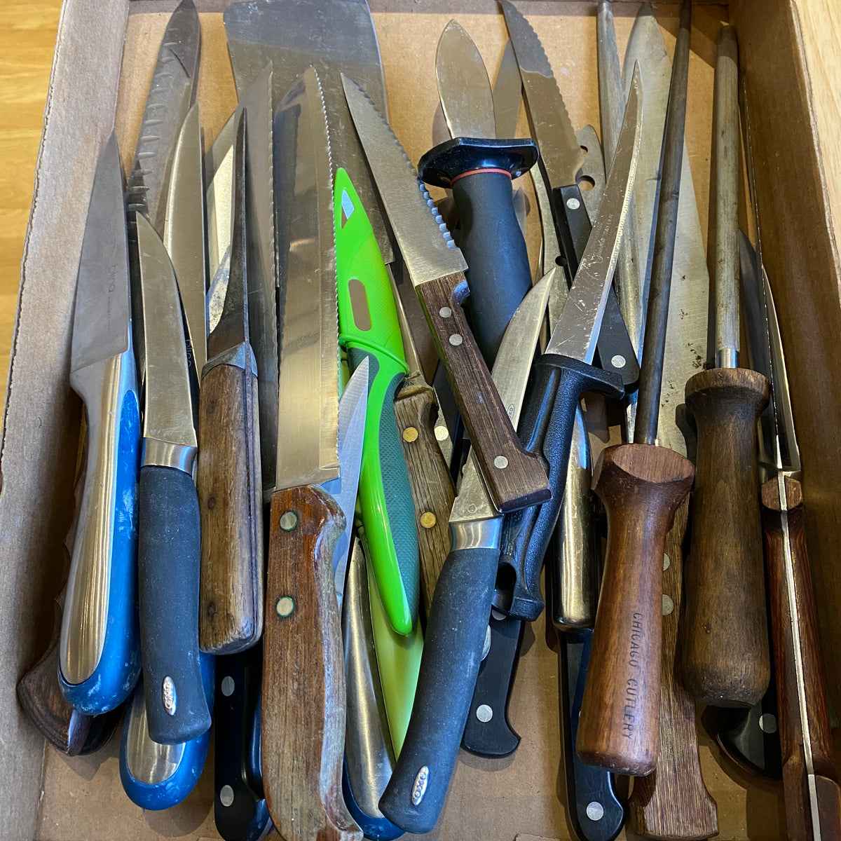 Bargain Bin Knife - $1 each