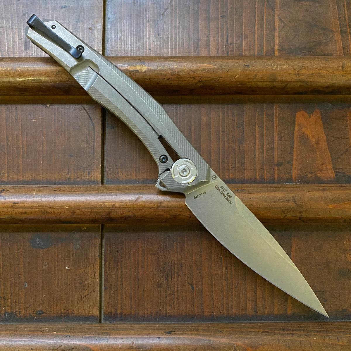 ZT 0707  The Perfect Balance Between Big and Small Knives - The